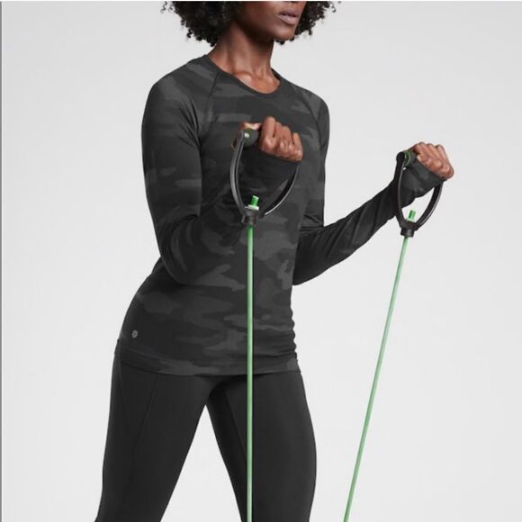 Athleta Speedlight Camo Long Sleeve Shirt small - Picture 1 of 4